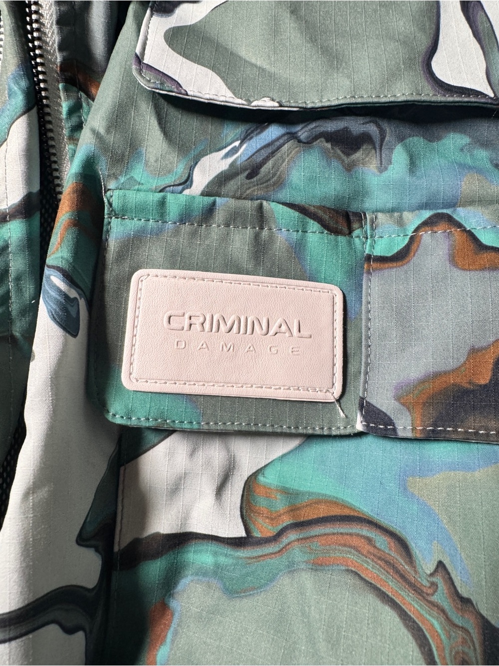 Criminal Brand Men's Green Camo Lightweight Jacket - Picture 2 of 2